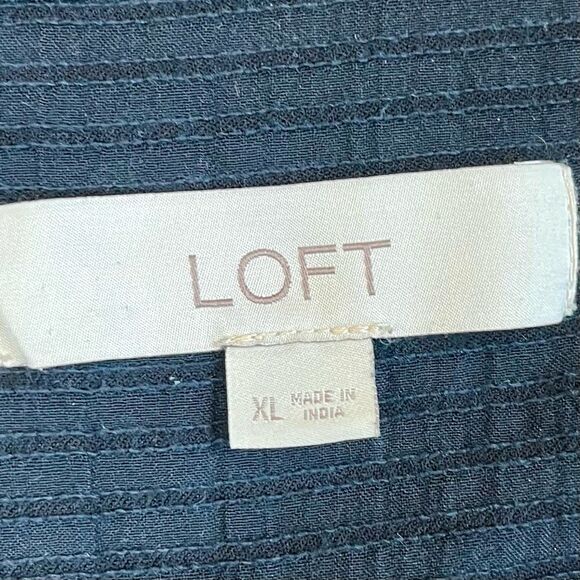 Loft Striped Textured Black Notched V-neck Top XL - Picture 7 of 11
